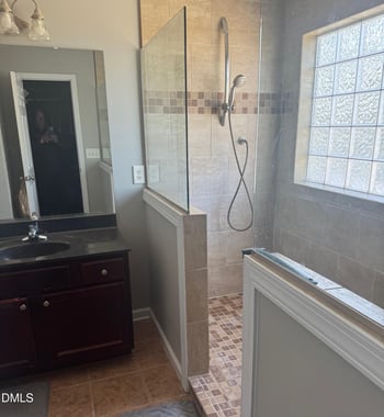 3421 Gables Dr, Fayetteville, NC 28311