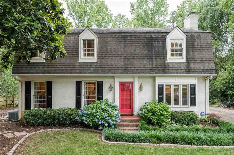 3421 Huckabay Cir, Raleigh, NC 27612