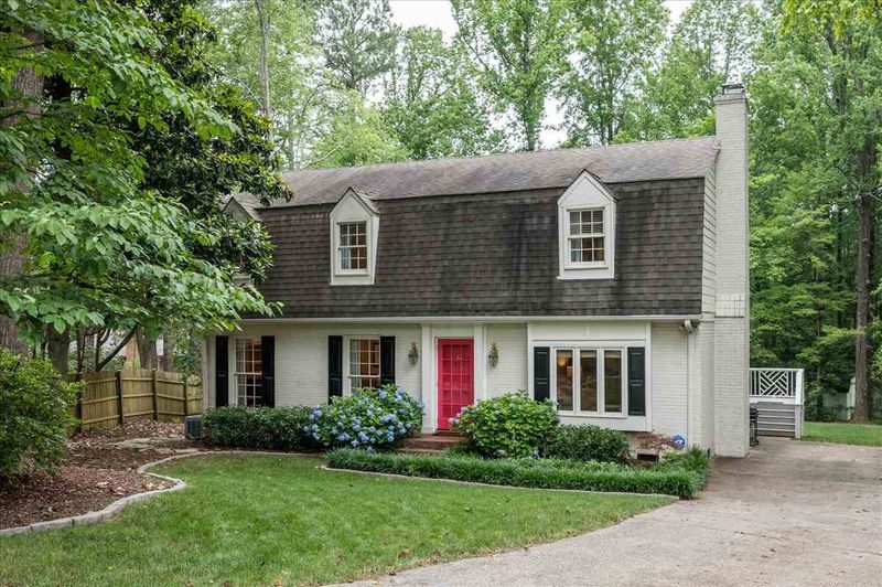 3421 Huckabay Cir, Raleigh, NC 27612