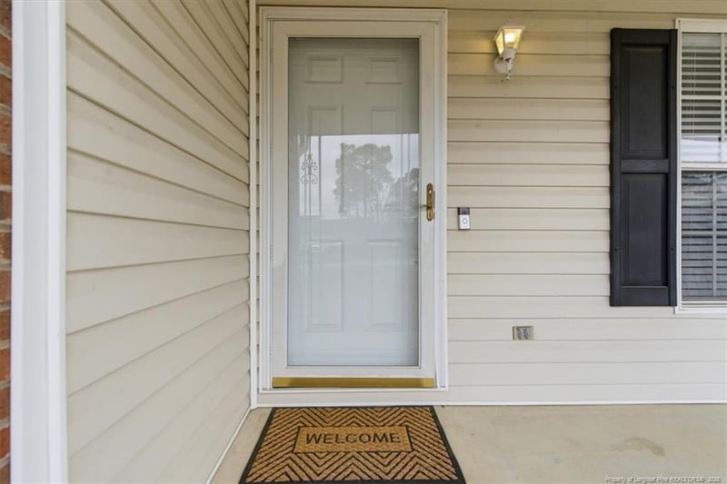 3421 Masters Dr, Hope Mills, NC 28348