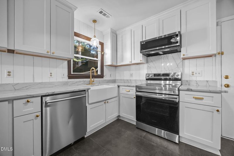 3421 Tunas St, Raleigh, NC 27616