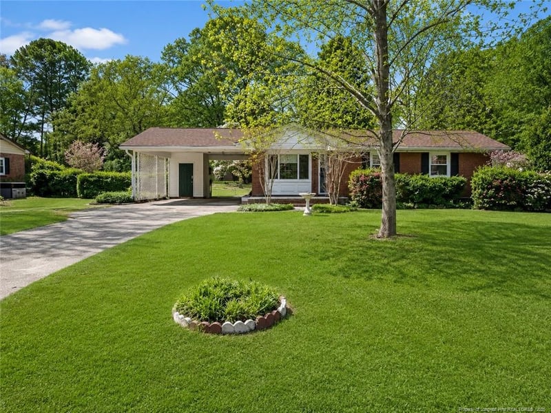 3423 Mcchoen Dr, Fayetteville, NC 28311