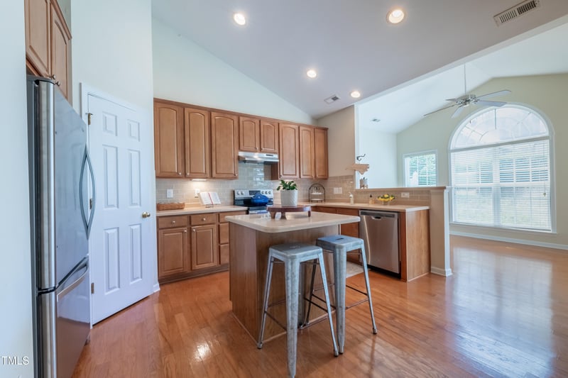 3423 Van Hessen Dr, Raleigh, NC 27614