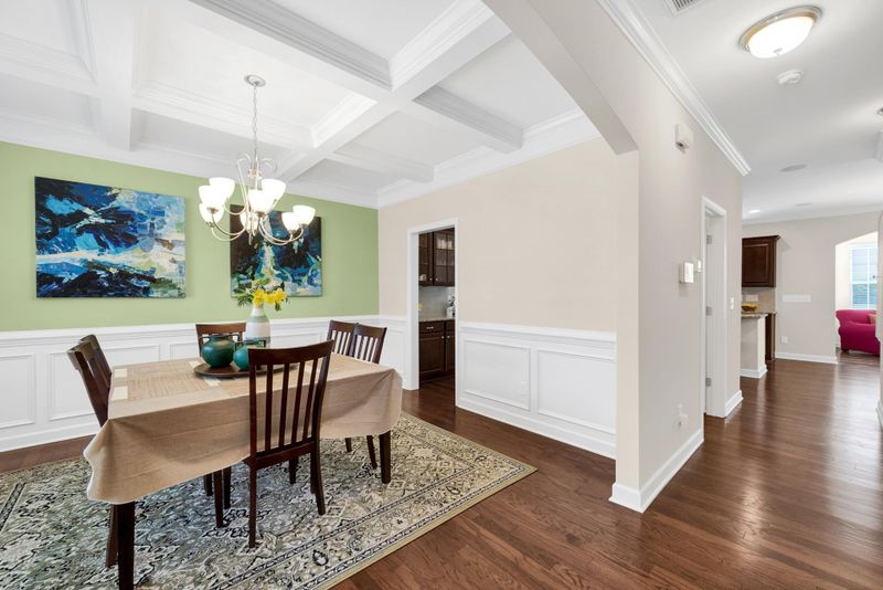 3424 S Beaver Ln, Raleigh, NC 27604