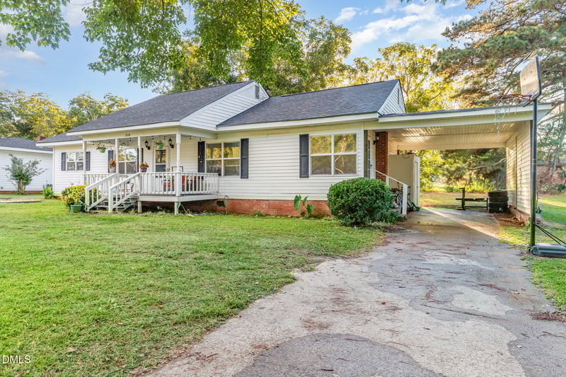 3424 Meade St, Sanford, NC 27332
