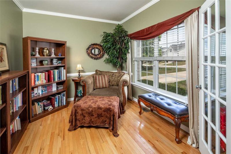 3424 Serendipity Dr, Raleigh, NC 27616