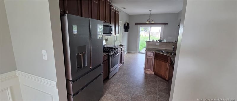 3424 Summer Cove Dr, Fayetteville, NC 28306