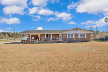 3425 Old Nc 24 Hwy, Clinton, NC 28328