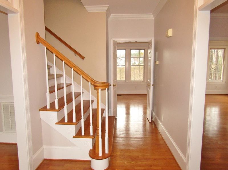 3426 Windmere Dr, Sanford, NC 27330