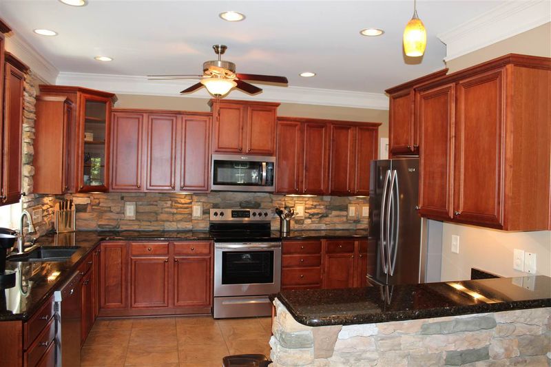3428 Greenville Loop Rd, Wake Forest, NC 27587