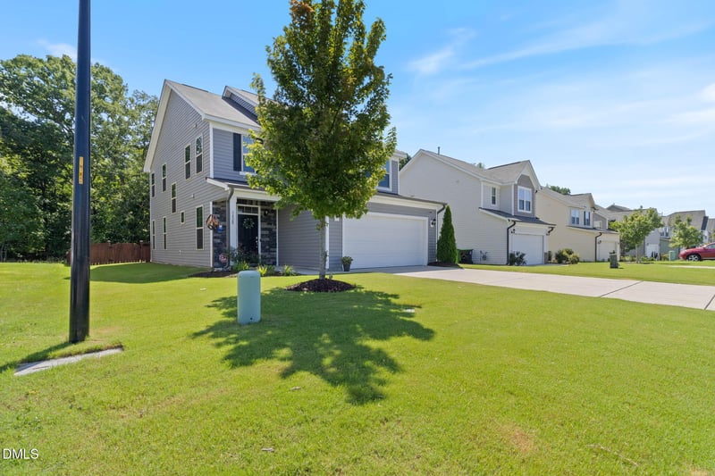 3428 Lacewing Dr, Zebulon, NC 27597