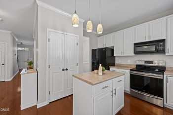 3428 Van Hessen Dr, Raleigh, NC 27614