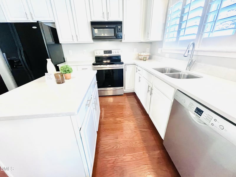 3428 Van Hessen Dr, Raleigh, NC 27614