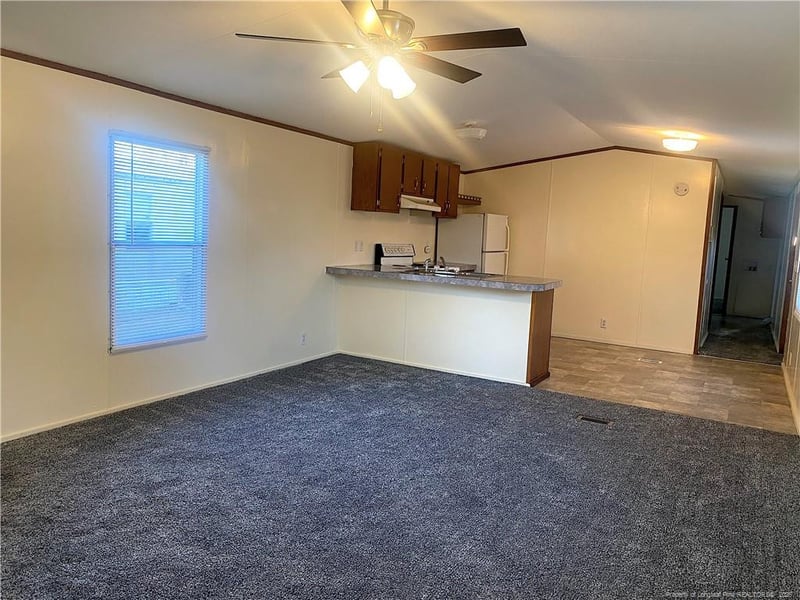 3429 Walterboro Dr, Hope Mills, NC 28348