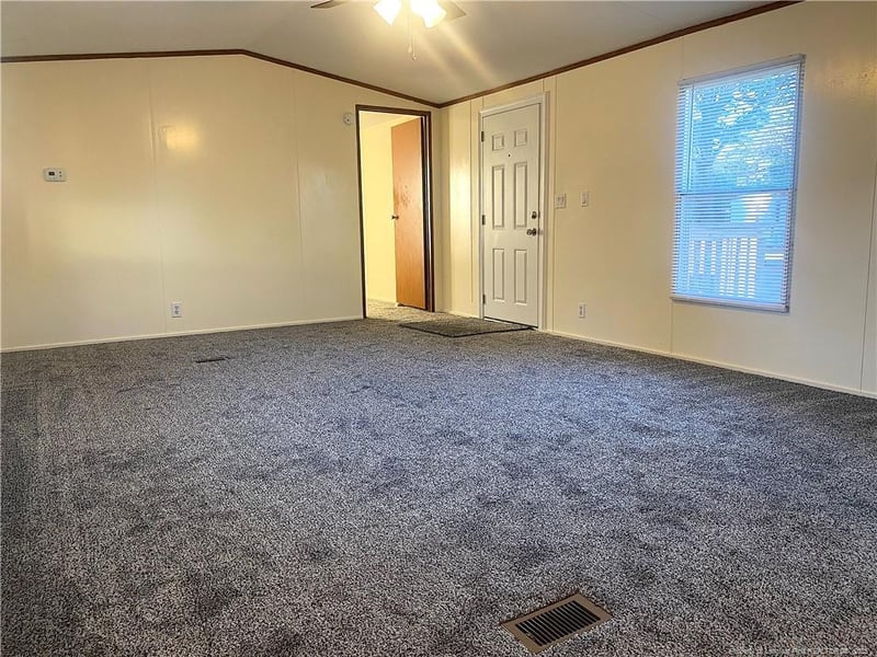 3429 Walterboro Dr, Hope Mills, NC 28348