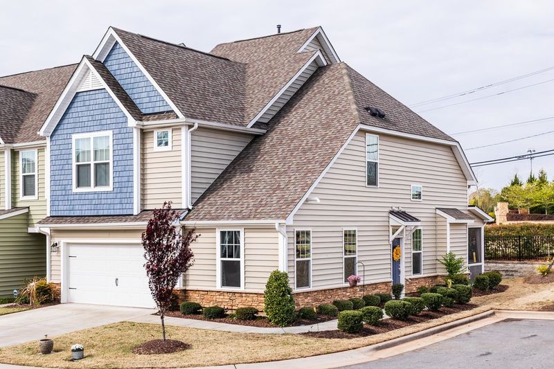 343 Acorn Hollow Pl, Durham, NC 27703