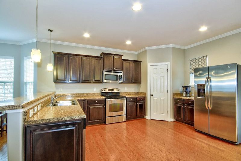 343 Anterbury Dr, Apex, NC 27502