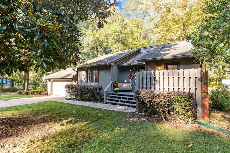 343 Beach End Ln, Sanford, NC 27332
