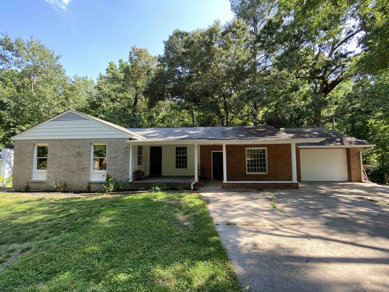 343 Carlton Dr, Chapel Hill, NC 27516
