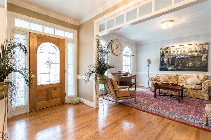343 Forest Oaks Dr, Clayton, NC 27527