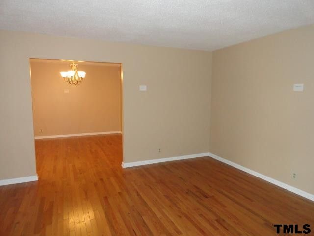 343 Warren Ct, Chapel Hill, NC 27516