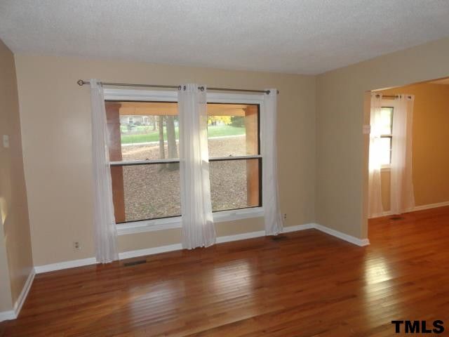 343 Warren Ct, Chapel Hill, NC 27516