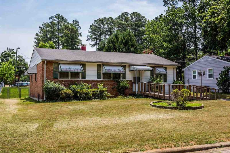 3432 Apache Dr, Raleigh, NC 27609