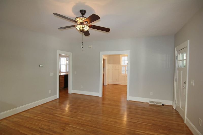 3434 Falls River Ave, Raleigh, NC 27614