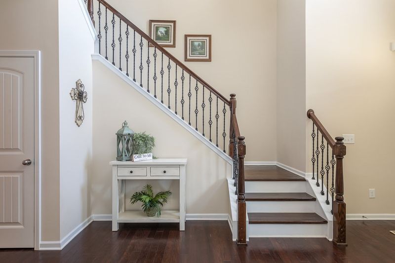 3436 Flat River Dr, Durham, NC 27703