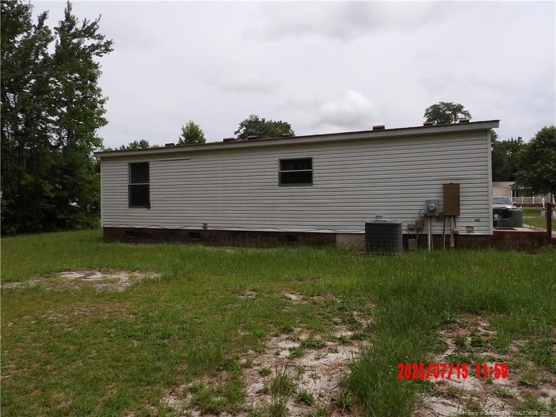 3436 Sandpiper Rd, Fayetteville, NC 28312