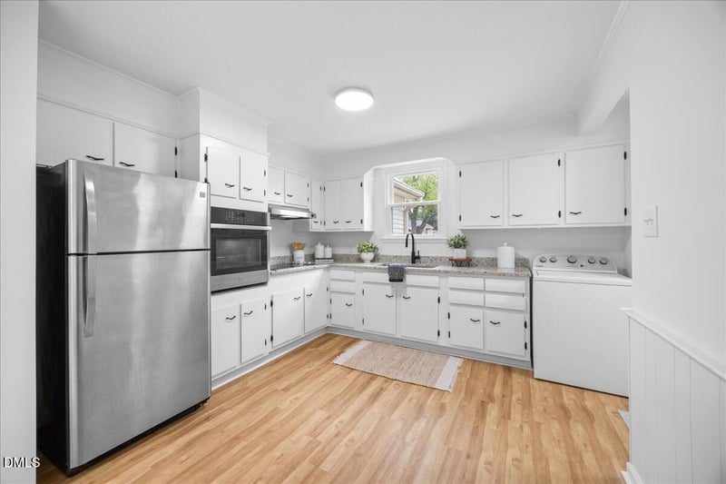 3437 Apache Dr, Raleigh, NC 27609
