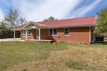 344 4th St, Saint Pauls, NC 28384