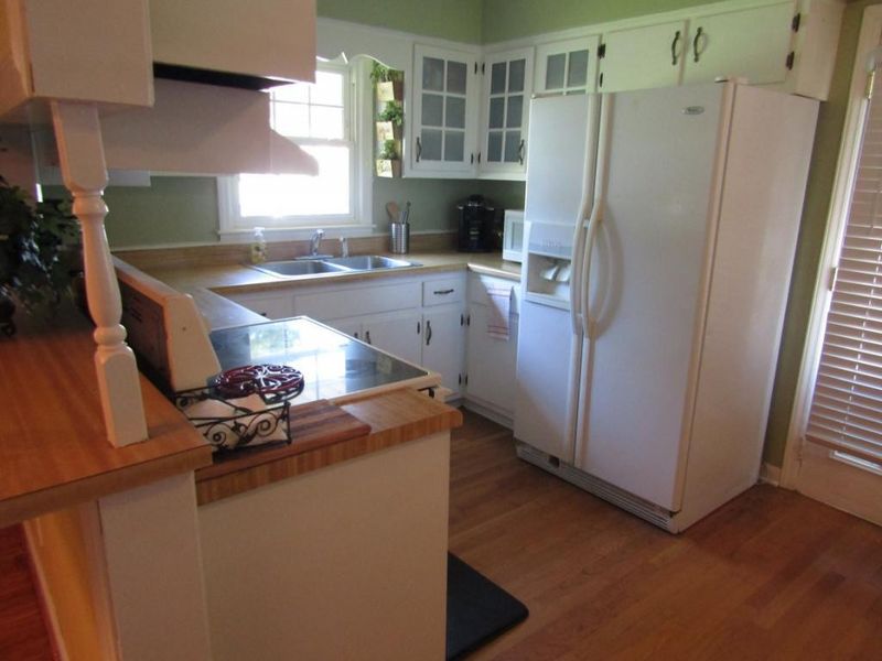 344 Bidney Dr, Burlington, NC 27215