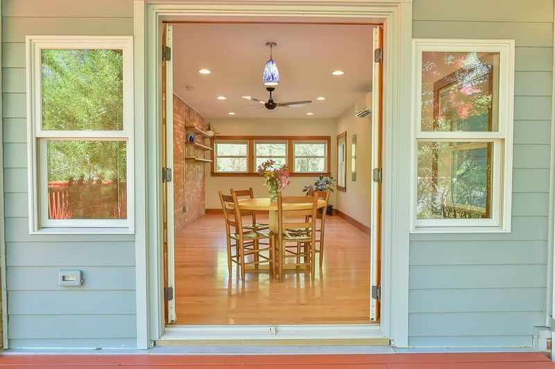 344 Carlton Dr, Chapel Hill, NC 27516