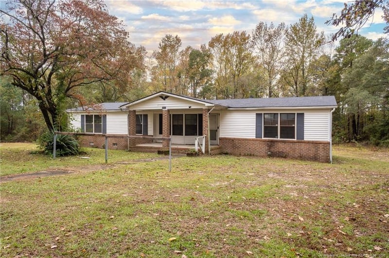 3442 Mckinnon Rd, Fayetteville, NC 28304