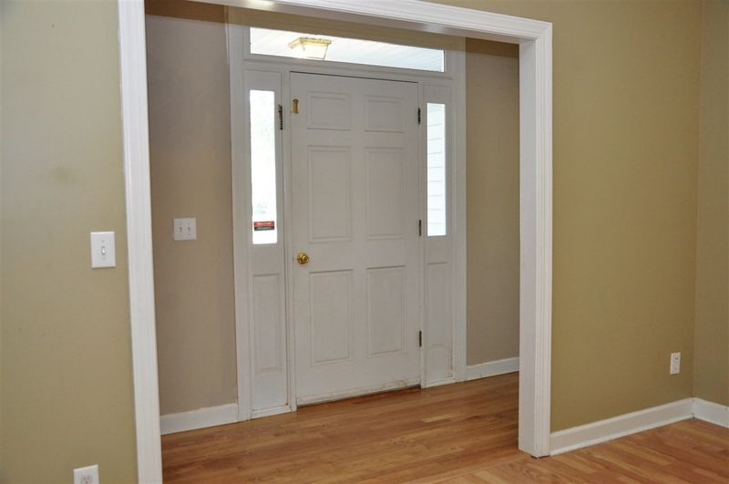 3448 Neuma Dr, Zebulon, NC 27597