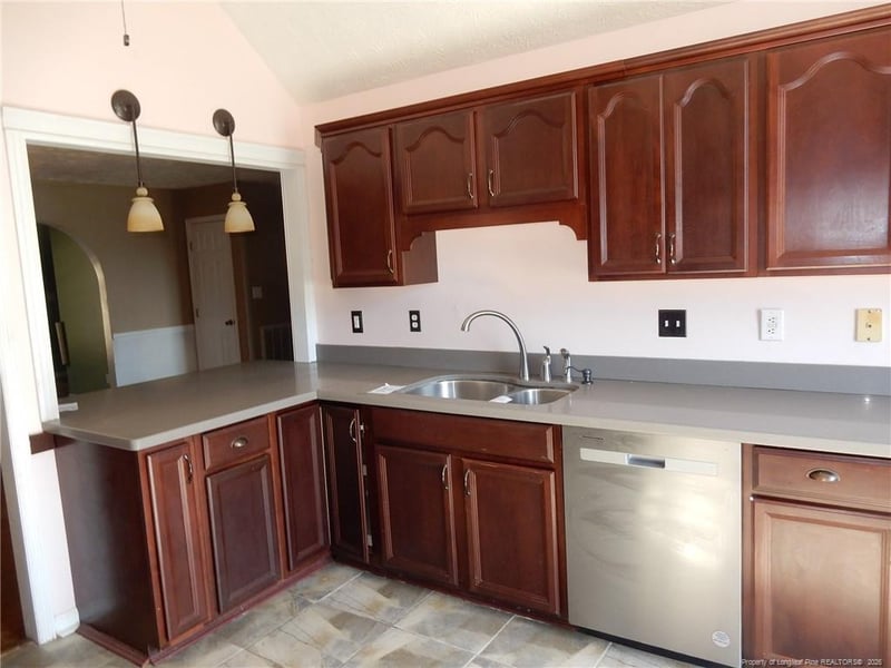 345 Barefoot Rd, Fayetteville, NC 28306