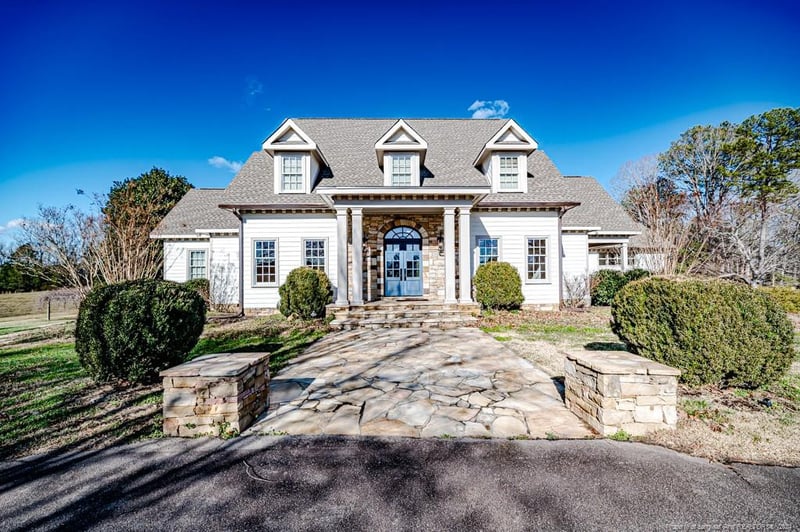 345 Camelot Ln, Sanford, NC 27330