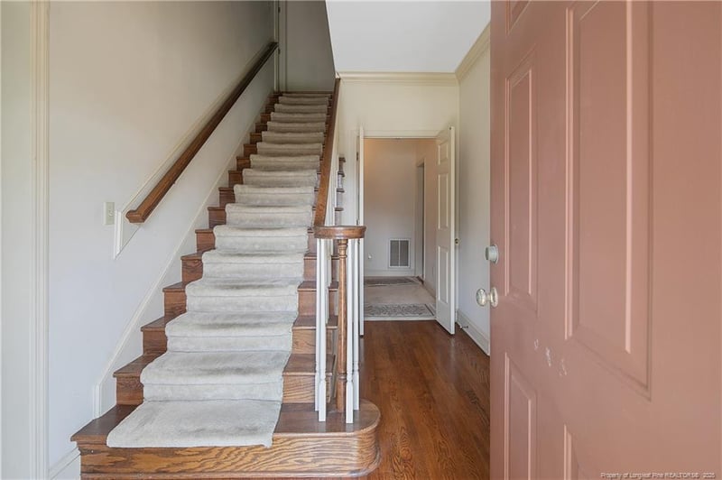 345 Courtyard Ln, Fayetteville, NC 28303