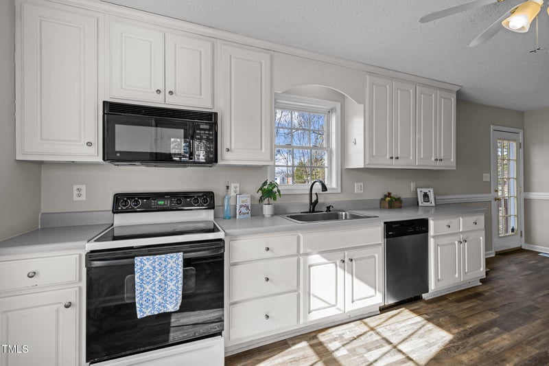 345 Lafayette Rd, Fuquay Varina, NC 27526