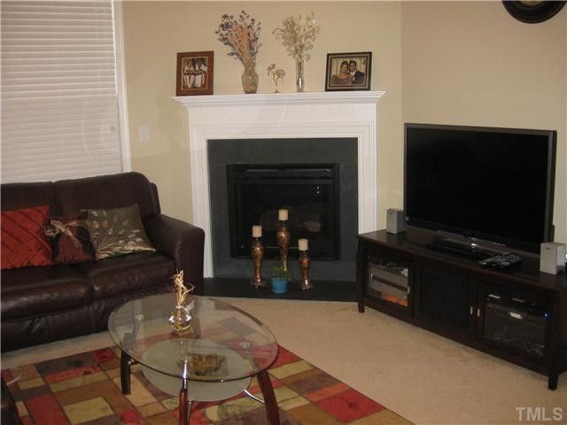345 Longchamp Ln, Cary, NC 27519