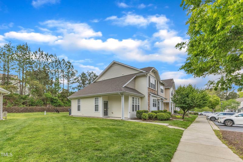345 Red Elm Dr, Durham, NC 27713