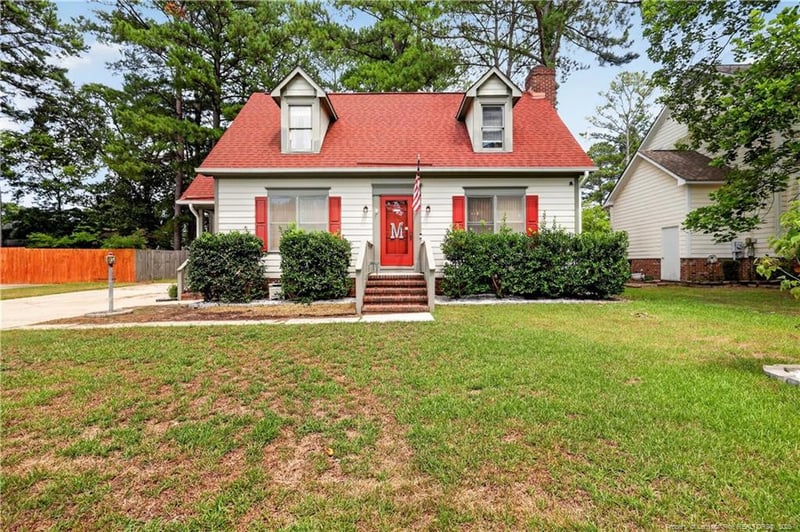 3452 Mcchoen Dr, Fayetteville, NC 28311
