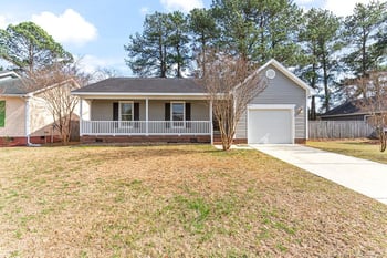 3453 Lubbock Dr, Hope Mills, NC 28348