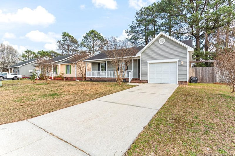 3453 Lubbock Dr, Hope Mills, NC 28348