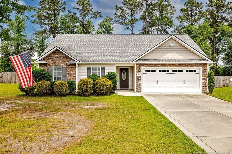 3453 Thrower Rd, Hope Mills, NC 28348