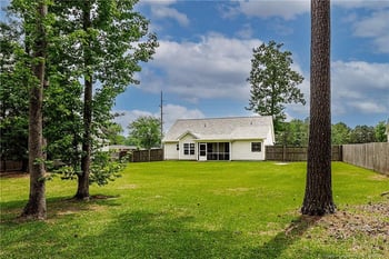 3453 Thrower Rd, Hope Mills, NC 28348