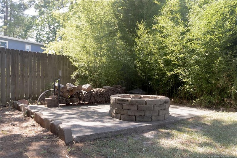 3455 Regiment Dr, Fayetteville, NC 28303