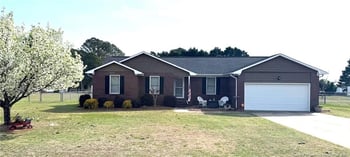 346 Grape Arbor Dr, Fayetteville, NC 28312