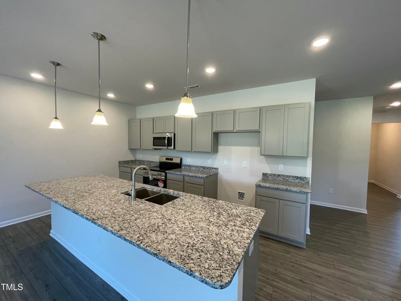 346 Olivia Crossing Ct, Four Oaks, NC 27524